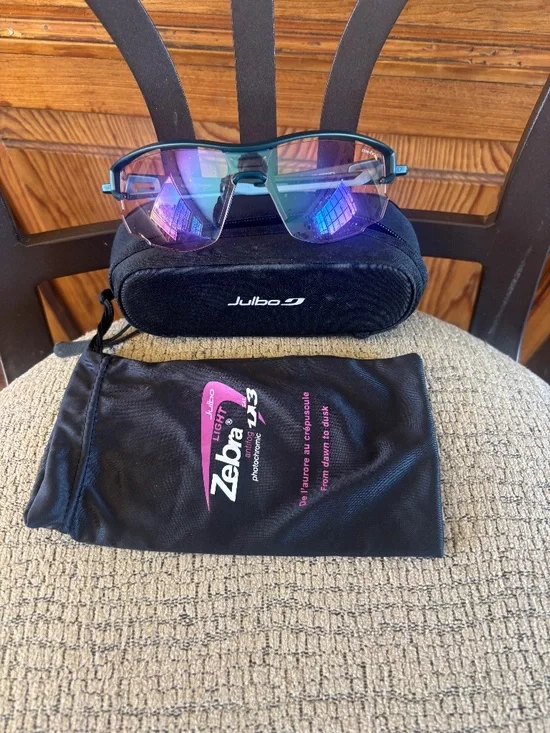 Julbo Aero Reactiv Photochromic Sport Sunglasses cool lense color - Picture 1 of 1